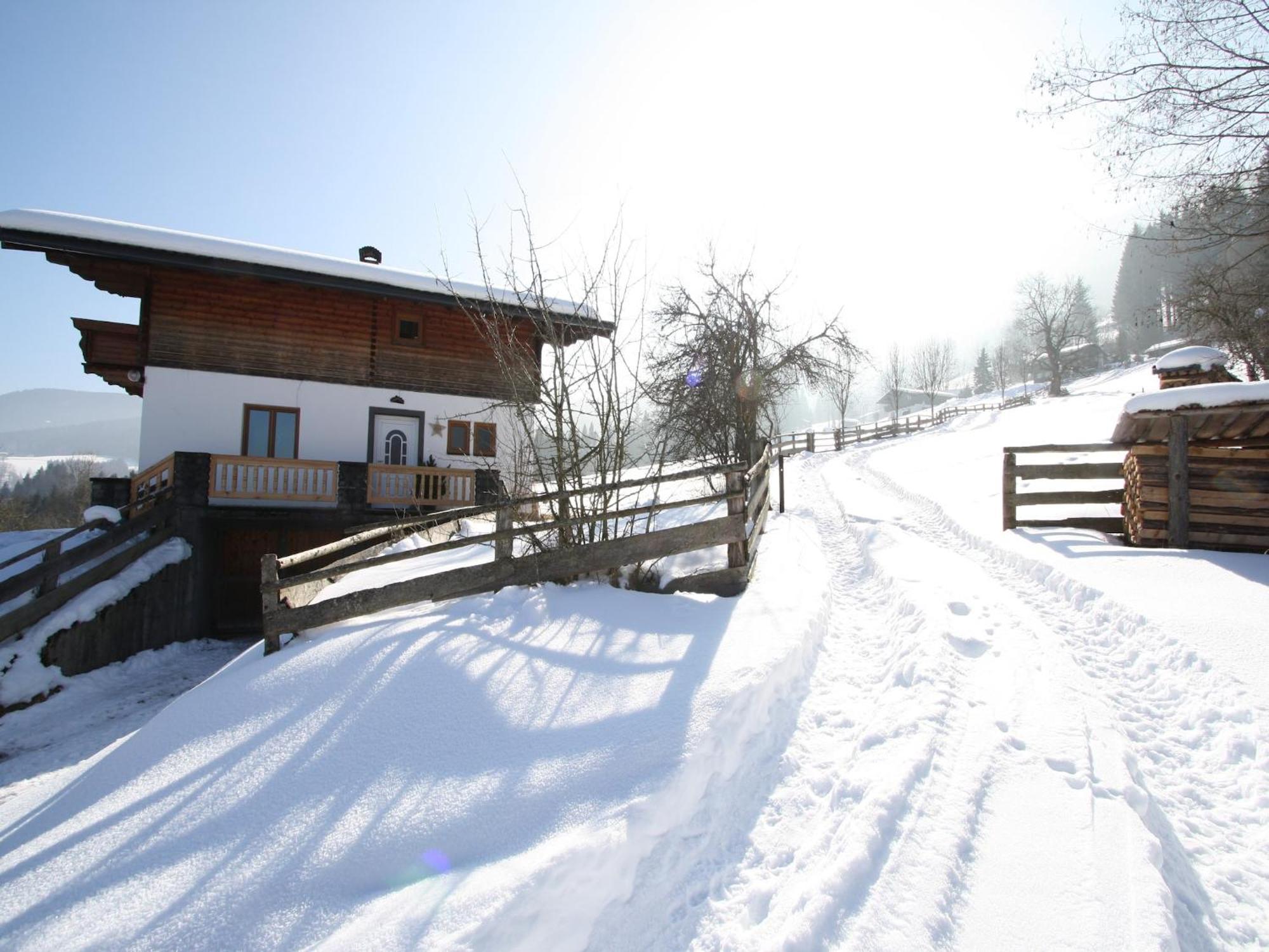 Charming Holiday Home In H Ttau With Barbecue Hüttau Zewnętrze zdjęcie